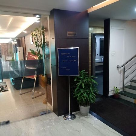 The Contour Hotel Guwahati Dış mekan fotoğraf