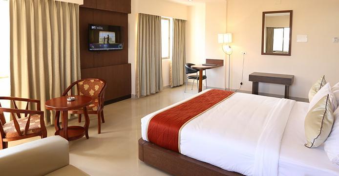 The Contour Hotel Guwahati Dış mekan fotoğraf